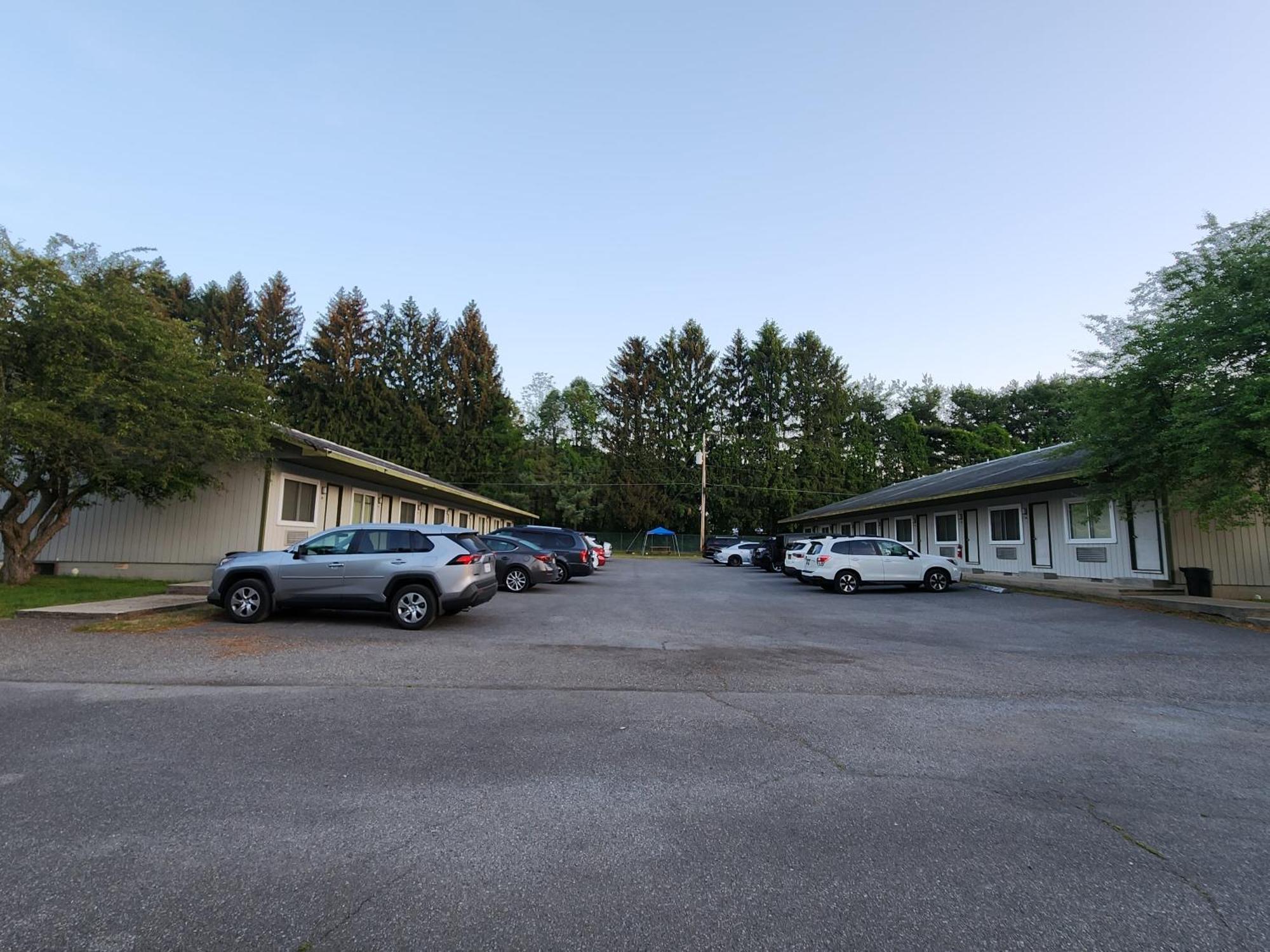 Glenwood Inn & Conference Center Delaware-kanyon Kültér fotó